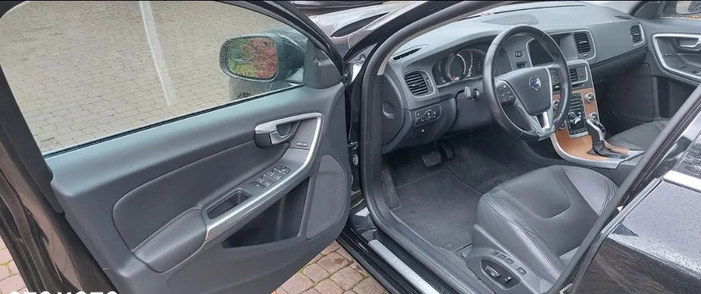 Volvo S60 cena 92000 przebieg: 34000, rok produkcji 2017 z Kraków małe 596